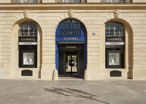 chanel paris.|Chanel Paris boutique.